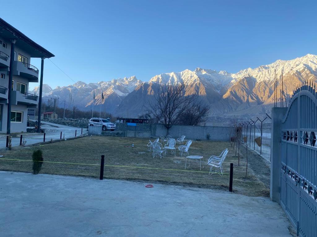 Eat And Read Hotel Skardu Exteriér fotografie