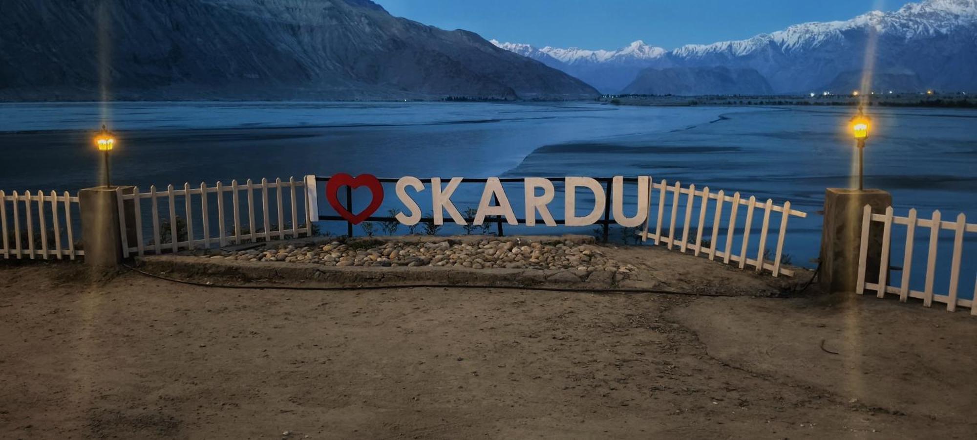 Eat And Read Hotel Skardu Exteriér fotografie